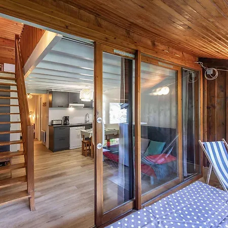 T2 Renove Avec Terrasse, Parking Prive, Local Velos A - Fr-1-401-290